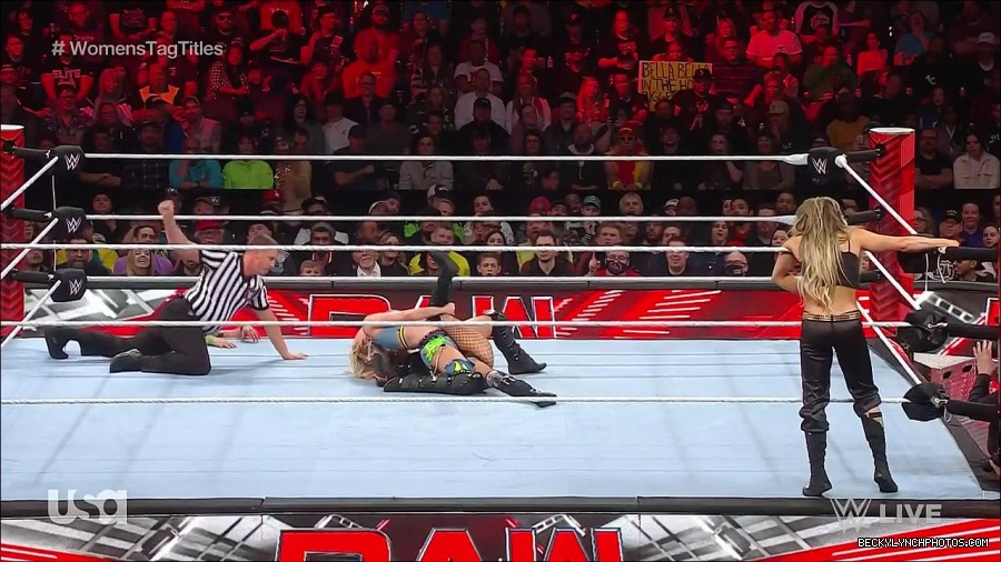 WWE_Monday_Night_Raw_2023_04_10_720p_HDTV_x264-NWCHD_mp4_002597882.jpg