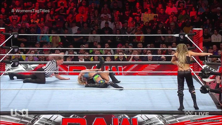 WWE_Monday_Night_Raw_2023_04_10_720p_HDTV_x264-NWCHD_mp4_002598283.jpg