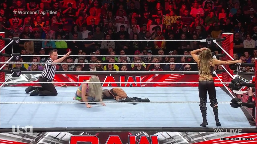 WWE_Monday_Night_Raw_2023_04_10_720p_HDTV_x264-NWCHD_mp4_002599484.jpg