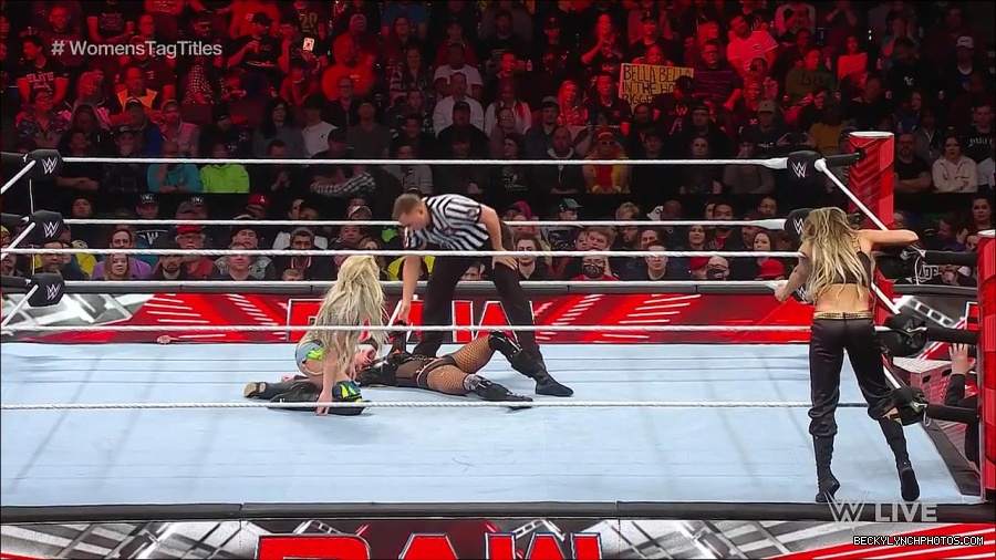 WWE_Monday_Night_Raw_2023_04_10_720p_HDTV_x264-NWCHD_mp4_002610695.jpg