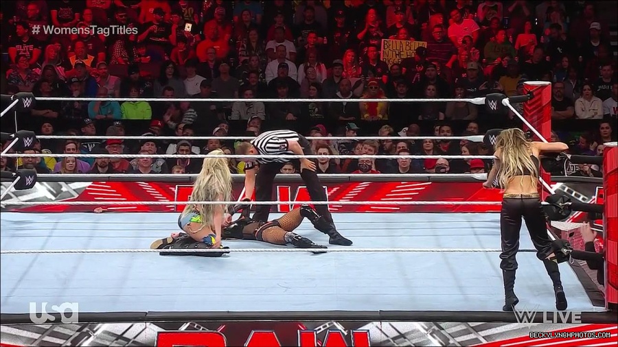 WWE_Monday_Night_Raw_2023_04_10_720p_HDTV_x264-NWCHD_mp4_002611096.jpg