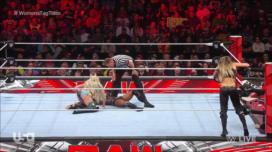 WWE_Monday_Night_Raw_2023_04_10_720p_HDTV_x264-NWCHD_mp4_002611896.jpg