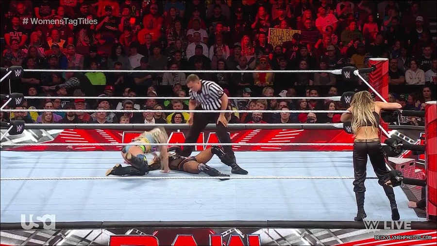 WWE_Monday_Night_Raw_2023_04_10_720p_HDTV_x264-NWCHD_mp4_002612297.jpg