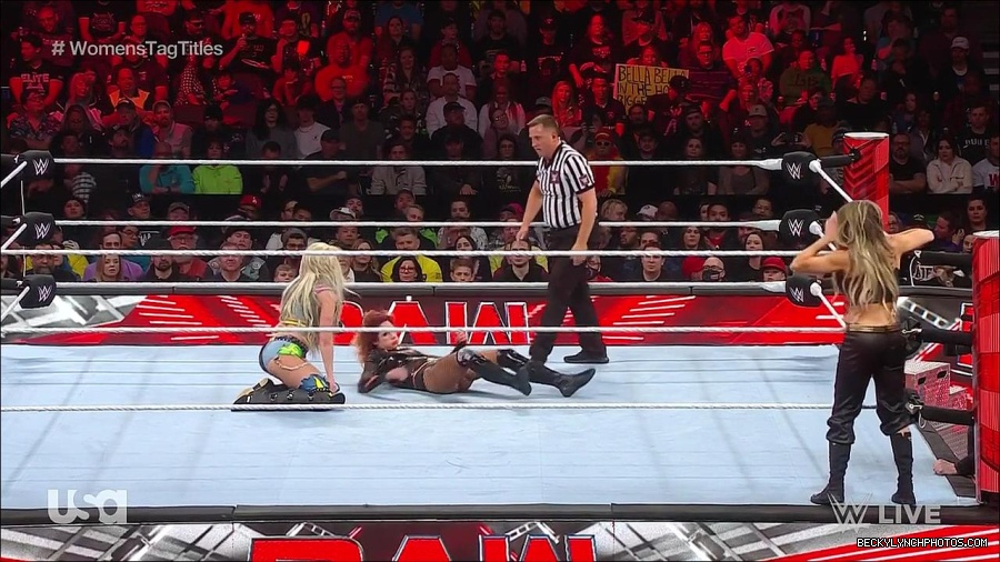 WWE_Monday_Night_Raw_2023_04_10_720p_HDTV_x264-NWCHD_mp4_002613098.jpg