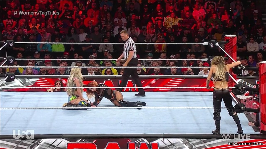 WWE_Monday_Night_Raw_2023_04_10_720p_HDTV_x264-NWCHD_mp4_002614699.jpg