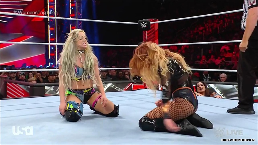 WWE_Monday_Night_Raw_2023_04_10_720p_HDTV_x264-NWCHD_mp4_002616701.jpg
