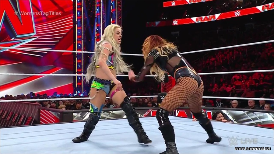 WWE_Monday_Night_Raw_2023_04_10_720p_HDTV_x264-NWCHD_mp4_002619904.jpg