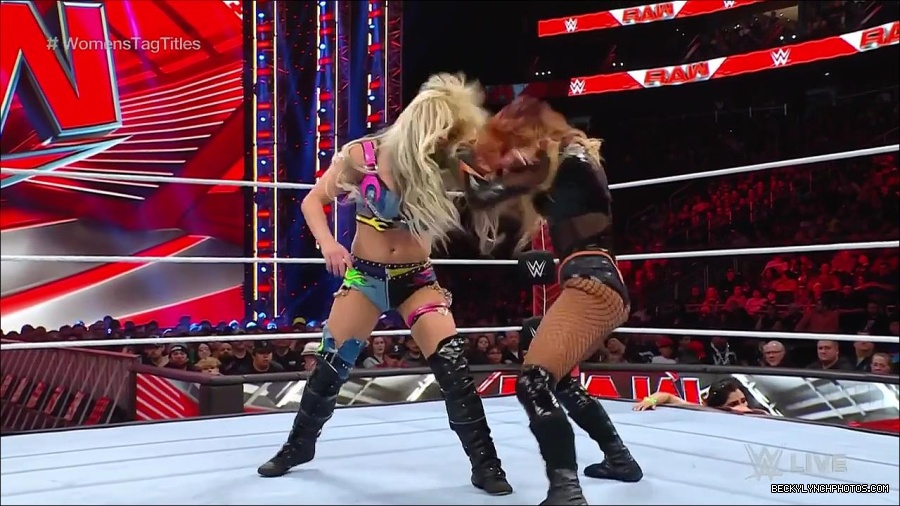 WWE_Monday_Night_Raw_2023_04_10_720p_HDTV_x264-NWCHD_mp4_002620305.jpg
