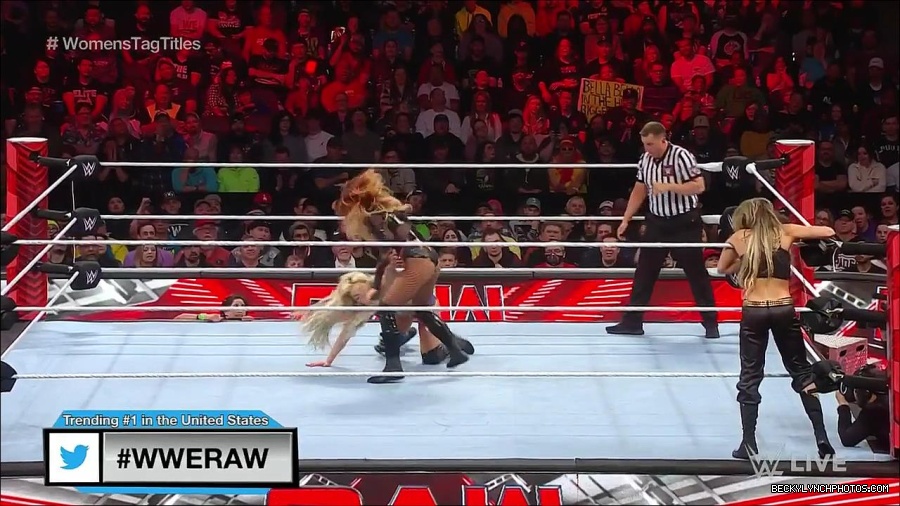 WWE_Monday_Night_Raw_2023_04_10_720p_HDTV_x264-NWCHD_mp4_002622307.jpg