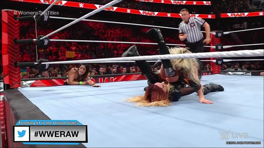 WWE_Monday_Night_Raw_2023_04_10_720p_HDTV_x264-NWCHD_mp4_002625110.jpg
