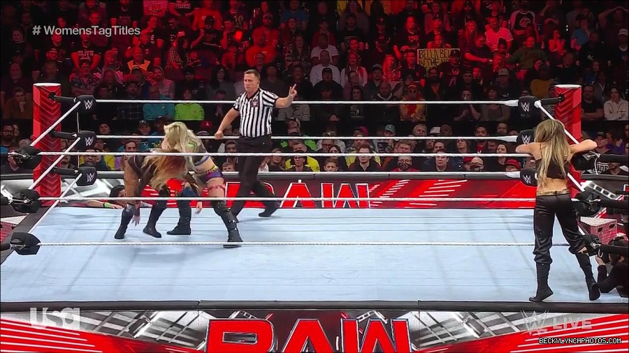 WWE_Monday_Night_Raw_2023_04_10_720p_HDTV_x264-NWCHD_mp4_002628313.jpg