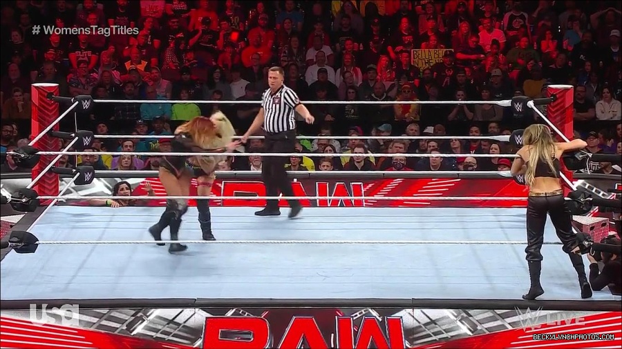 WWE_Monday_Night_Raw_2023_04_10_720p_HDTV_x264-NWCHD_mp4_002628713.jpg