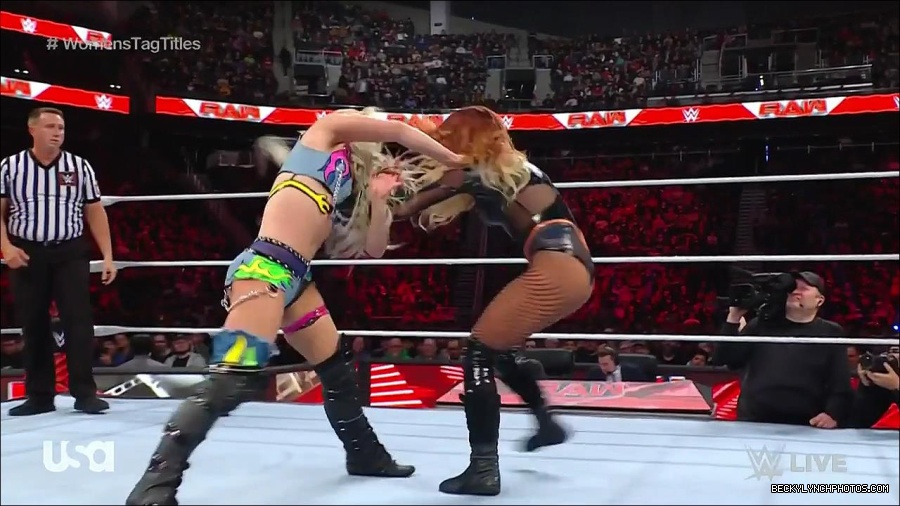 WWE_Monday_Night_Raw_2023_04_10_720p_HDTV_x264-NWCHD_mp4_002631116.jpg