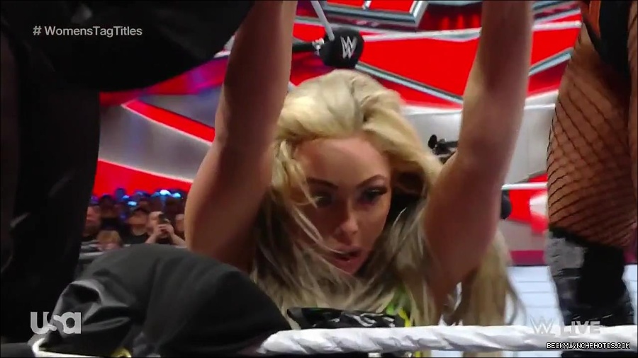 WWE_Monday_Night_Raw_2023_04_10_720p_HDTV_x264-NWCHD_mp4_002634319.jpg