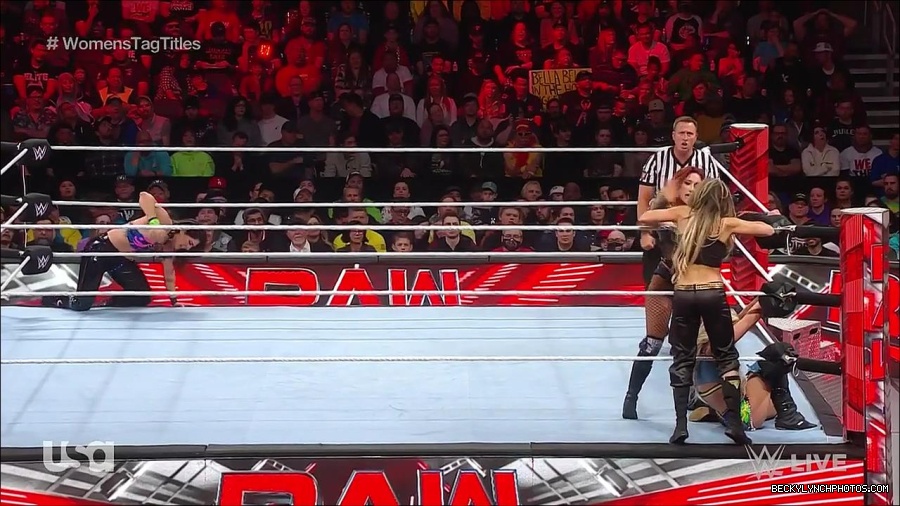 WWE_Monday_Night_Raw_2023_04_10_720p_HDTV_x264-NWCHD_mp4_002634719.jpg