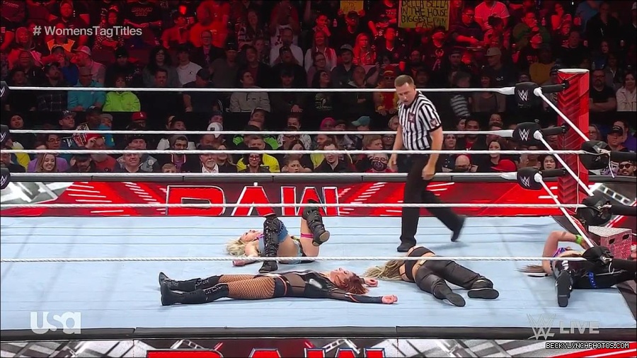 WWE_Monday_Night_Raw_2023_04_10_720p_HDTV_x264-NWCHD_mp4_002677162.jpg