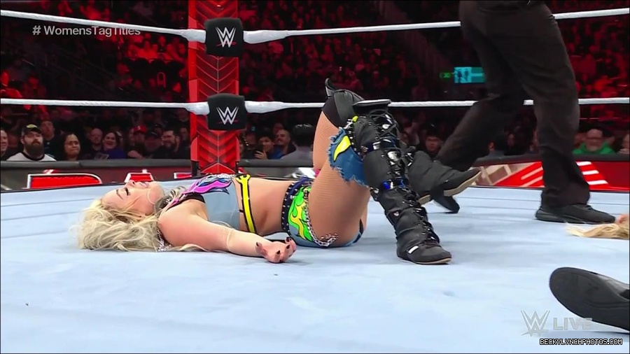 WWE_Monday_Night_Raw_2023_04_10_720p_HDTV_x264-NWCHD_mp4_002678363.jpg