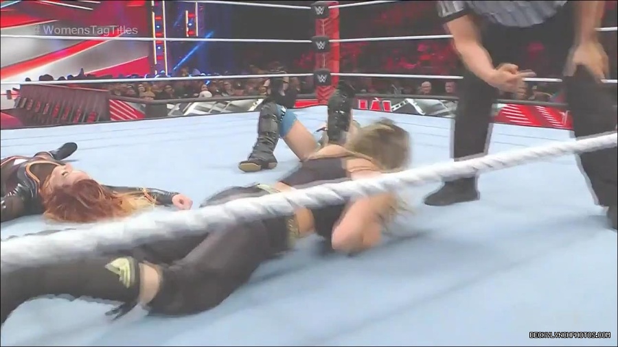 WWE_Monday_Night_Raw_2023_04_10_720p_HDTV_x264-NWCHD_mp4_002681166.jpg