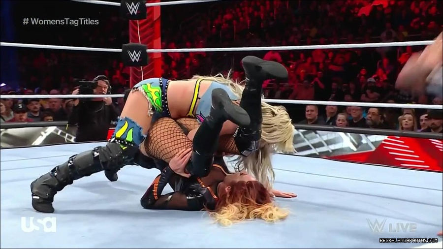 WWE_Monday_Night_Raw_2023_04_10_720p_HDTV_x264-NWCHD_mp4_002707192.jpg