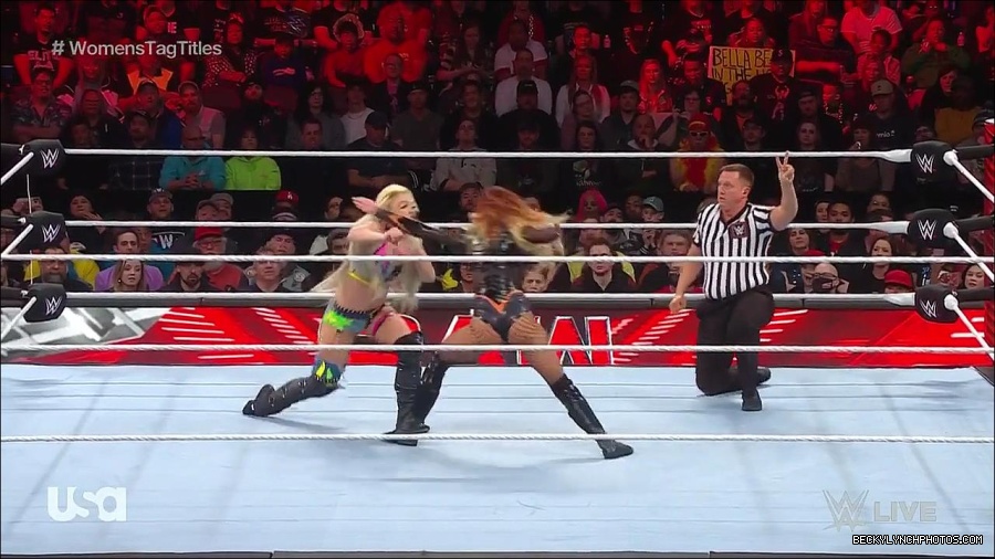 WWE_Monday_Night_Raw_2023_04_10_720p_HDTV_x264-NWCHD_mp4_002709994.jpg
