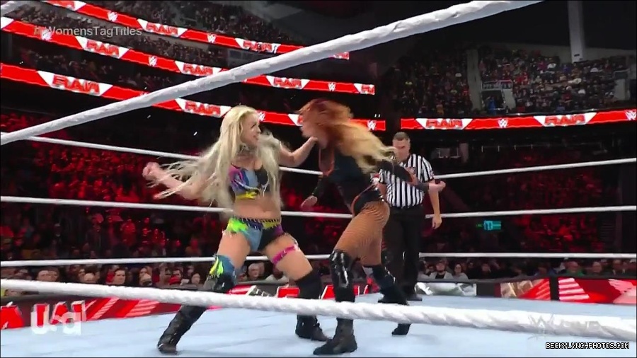 WWE_Monday_Night_Raw_2023_04_10_720p_HDTV_x264-NWCHD_mp4_002711996.jpg