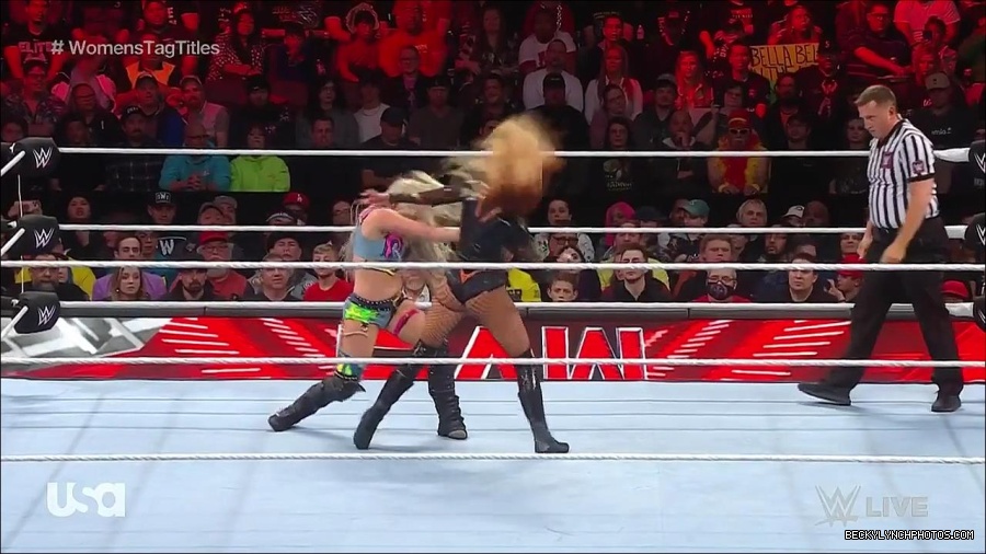 WWE_Monday_Night_Raw_2023_04_10_720p_HDTV_x264-NWCHD_mp4_002712397.jpg