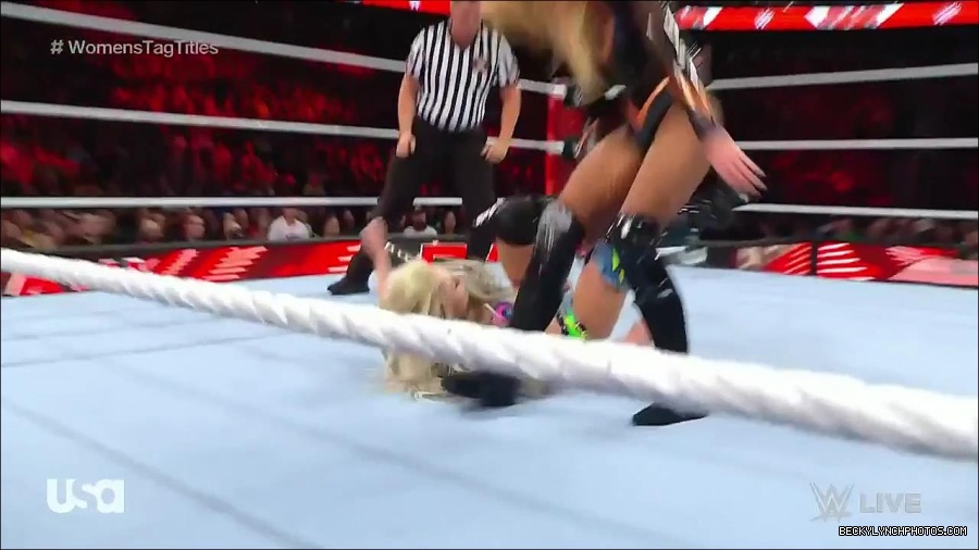 WWE_Monday_Night_Raw_2023_04_10_720p_HDTV_x264-NWCHD_mp4_002718002.jpg
