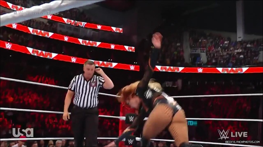 WWE_Monday_Night_Raw_2023_04_10_720p_HDTV_x264-NWCHD_mp4_002718803.jpg