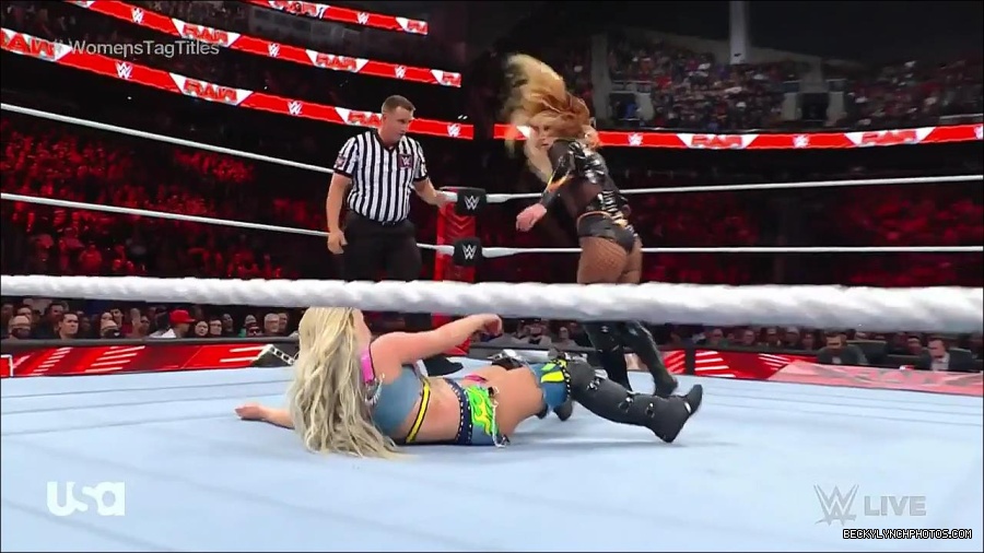 WWE_Monday_Night_Raw_2023_04_10_720p_HDTV_x264-NWCHD_mp4_002719604.jpg