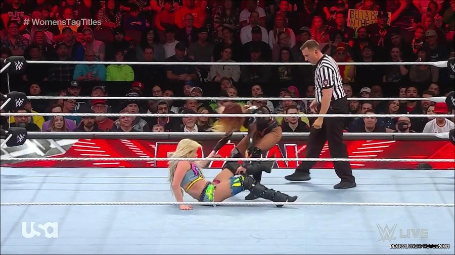WWE_Monday_Night_Raw_2023_04_10_720p_HDTV_x264-NWCHD_mp4_002721206.jpg