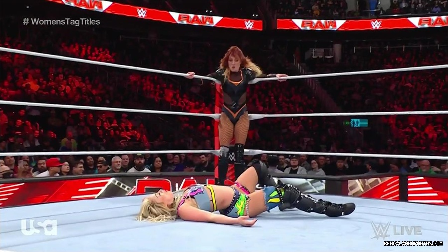 WWE_Monday_Night_Raw_2023_04_10_720p_HDTV_x264-NWCHD_mp4_002724008.jpg