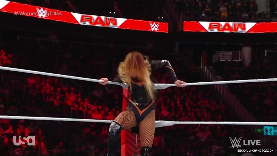 WWE_Monday_Night_Raw_2023_04_10_720p_HDTV_x264-NWCHD_mp4_002725210.jpg