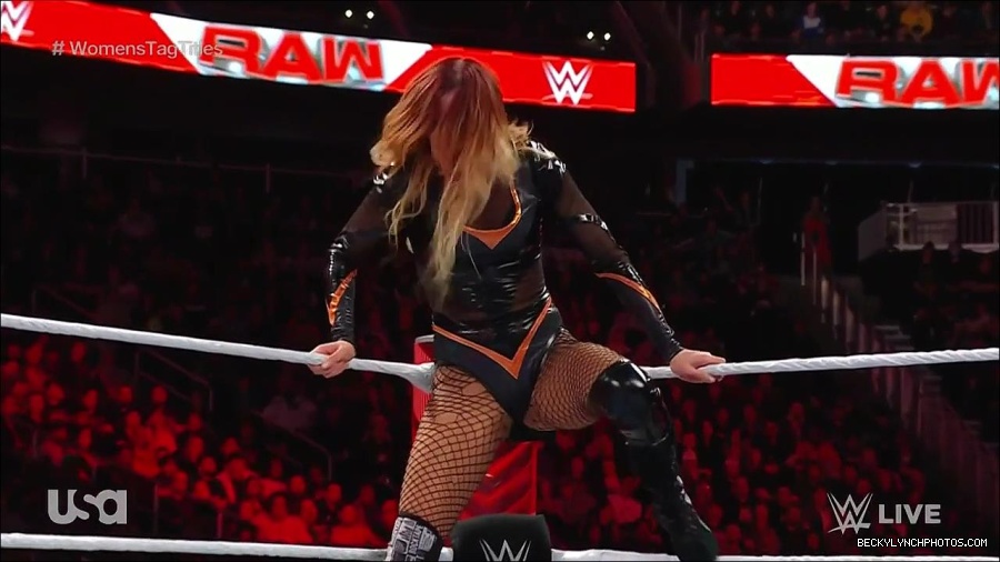 WWE_Monday_Night_Raw_2023_04_10_720p_HDTV_x264-NWCHD_mp4_002726010.jpg