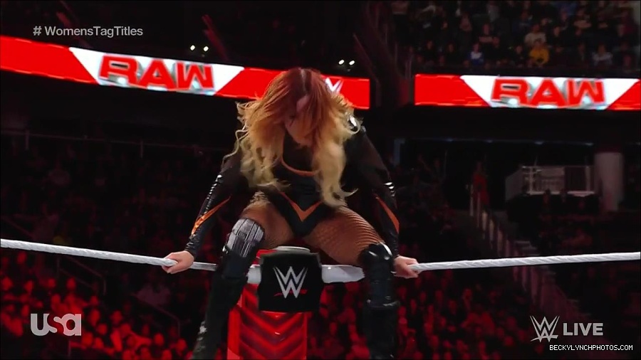 WWE_Monday_Night_Raw_2023_04_10_720p_HDTV_x264-NWCHD_mp4_002726811.jpg