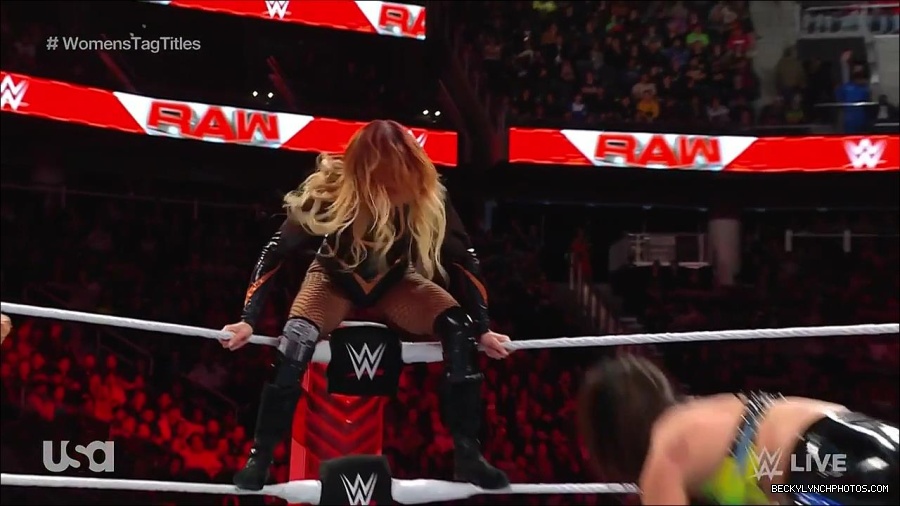 WWE_Monday_Night_Raw_2023_04_10_720p_HDTV_x264-NWCHD_mp4_002727212.jpg
