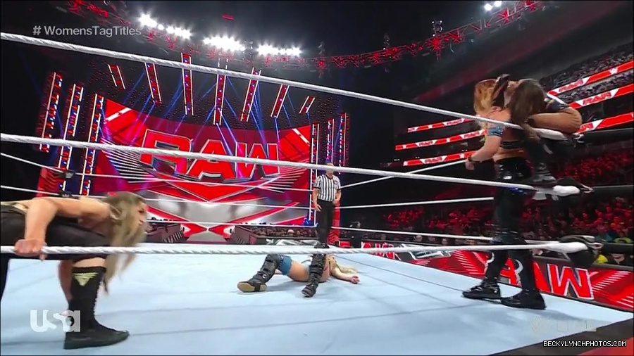 WWE_Monday_Night_Raw_2023_04_10_720p_HDTV_x264-NWCHD_mp4_002730014.jpg