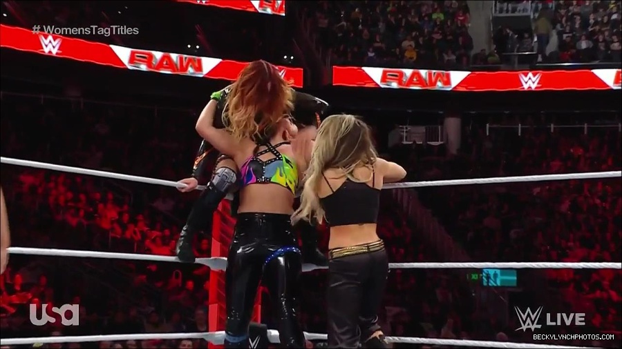 WWE_Monday_Night_Raw_2023_04_10_720p_HDTV_x264-NWCHD_mp4_002733618.jpg