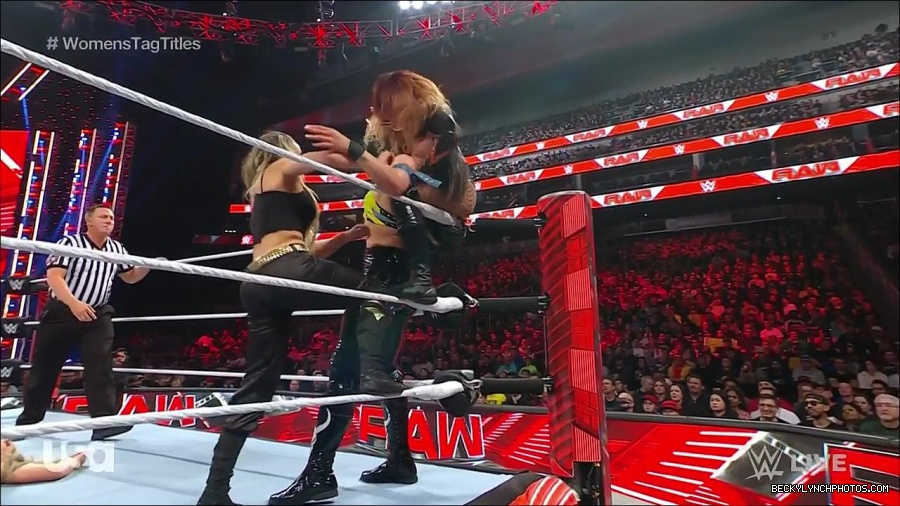 WWE_Monday_Night_Raw_2023_04_10_720p_HDTV_x264-NWCHD_mp4_002735220.jpg