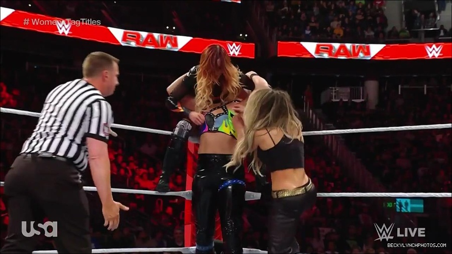 WWE_Monday_Night_Raw_2023_04_10_720p_HDTV_x264-NWCHD_mp4_002738022.jpg