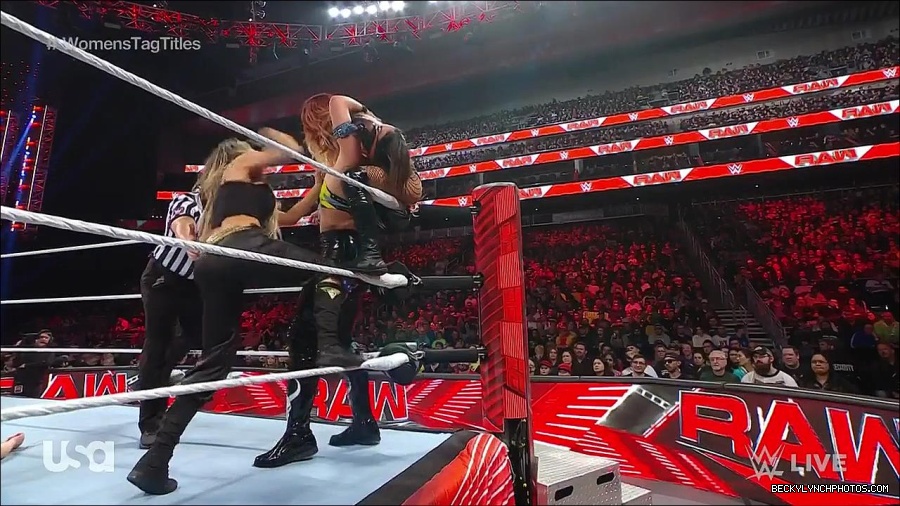WWE_Monday_Night_Raw_2023_04_10_720p_HDTV_x264-NWCHD_mp4_002739224.jpg