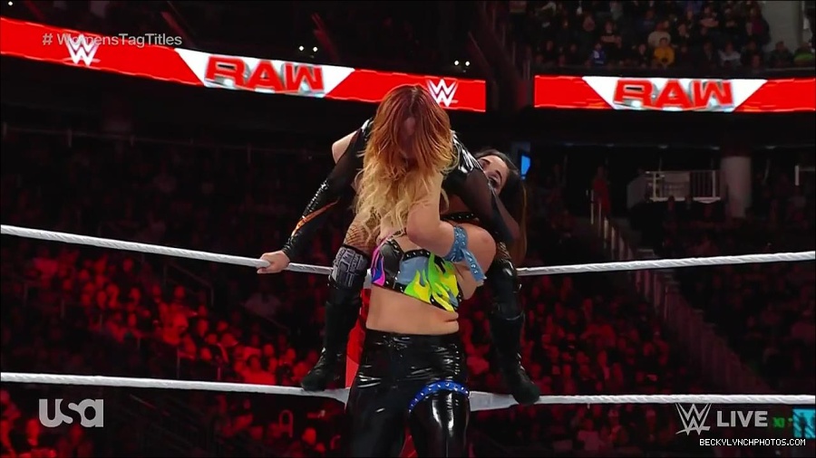 WWE_Monday_Night_Raw_2023_04_10_720p_HDTV_x264-NWCHD_mp4_002744429.jpg