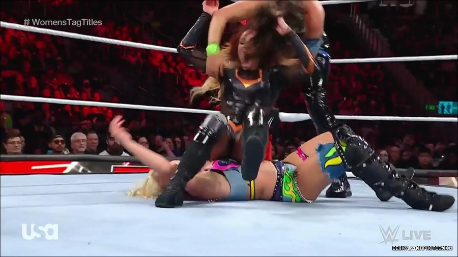 WWE_Monday_Night_Raw_2023_04_10_720p_HDTV_x264-NWCHD_mp4_002746431.jpg