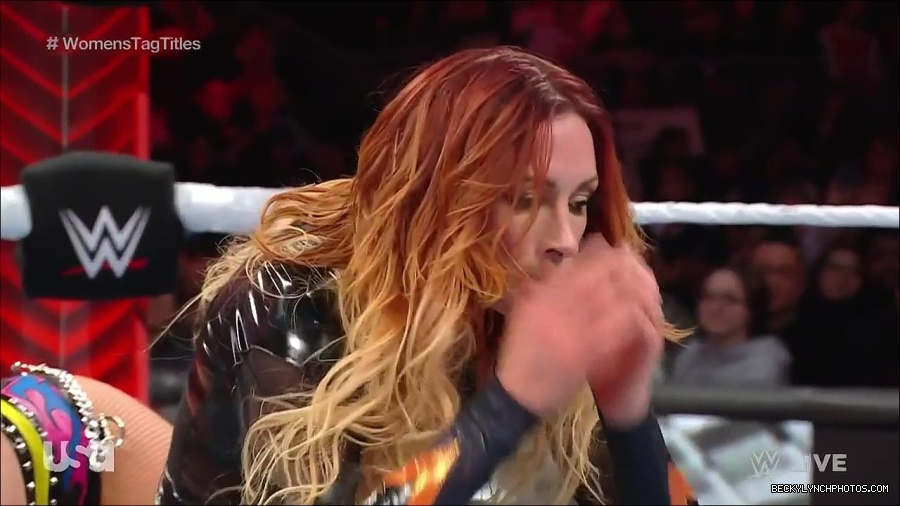 WWE_Monday_Night_Raw_2023_04_10_720p_HDTV_x264-NWCHD_mp4_002754038.jpg
