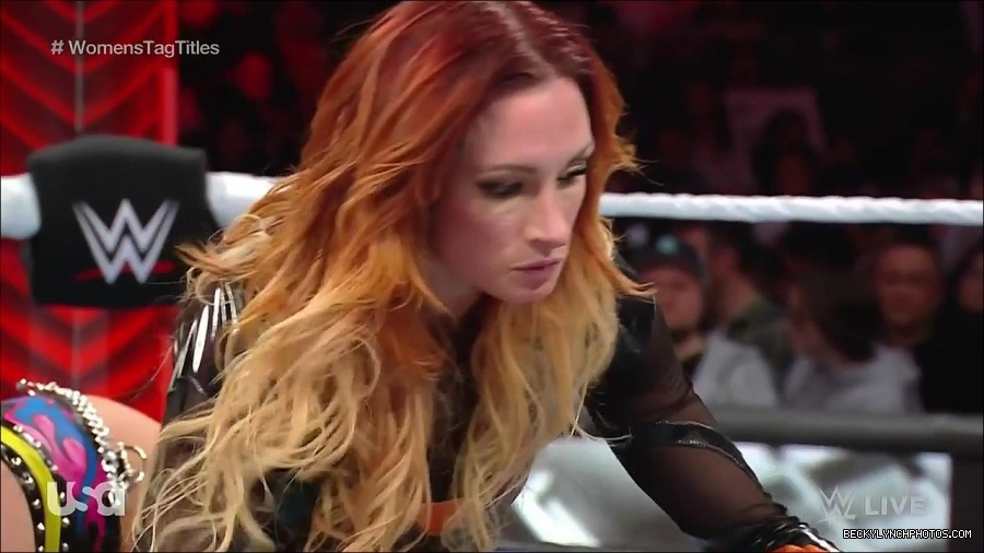 WWE_Monday_Night_Raw_2023_04_10_720p_HDTV_x264-NWCHD_mp4_002755240.jpg