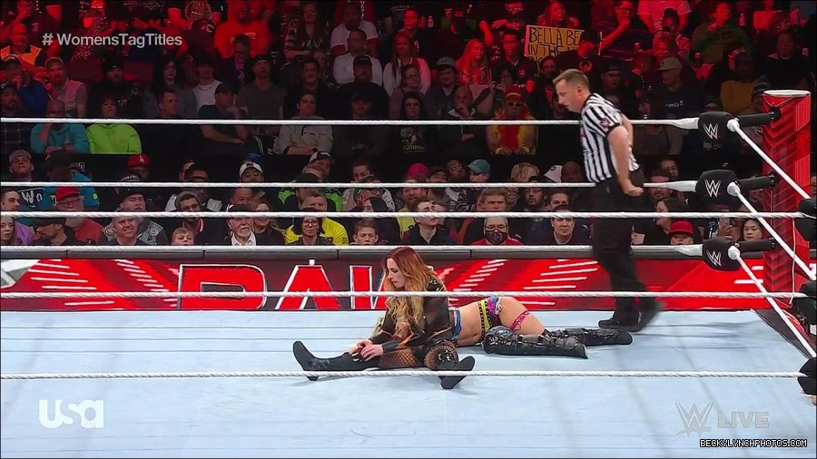 WWE_Monday_Night_Raw_2023_04_10_720p_HDTV_x264-NWCHD_mp4_002758843.jpg
