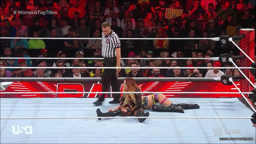 WWE_Monday_Night_Raw_2023_04_10_720p_HDTV_x264-NWCHD_mp4_002760044.jpg