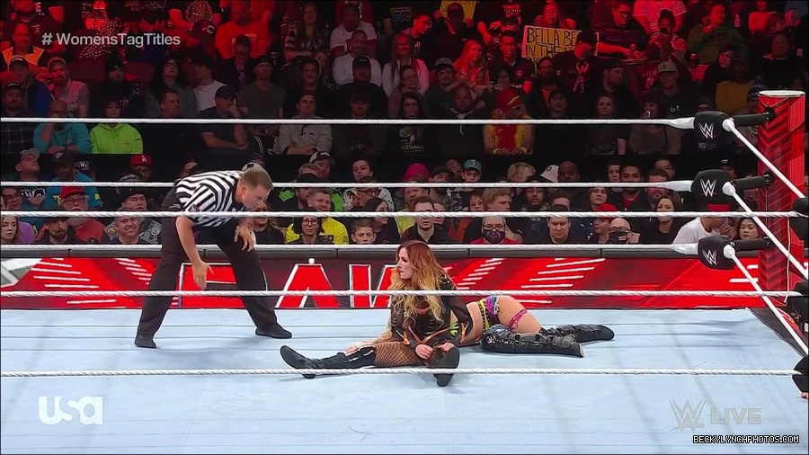 WWE_Monday_Night_Raw_2023_04_10_720p_HDTV_x264-NWCHD_mp4_002761246.jpg