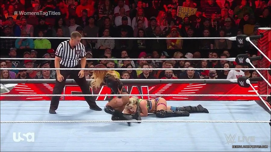 WWE_Monday_Night_Raw_2023_04_10_720p_HDTV_x264-NWCHD_mp4_002764849.jpg