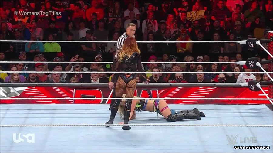 WWE_Monday_Night_Raw_2023_04_10_720p_HDTV_x264-NWCHD_mp4_002766451.jpg