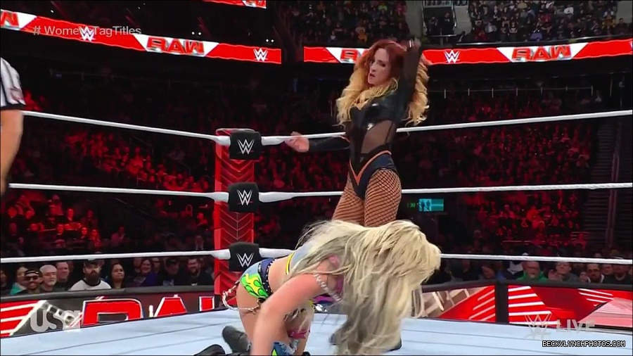 WWE_Monday_Night_Raw_2023_04_10_720p_HDTV_x264-NWCHD_mp4_002771656.jpg